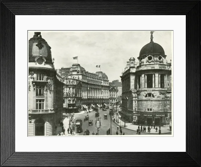 Framed Print : The Aldwych, London Framed Print : The Aldwych, London