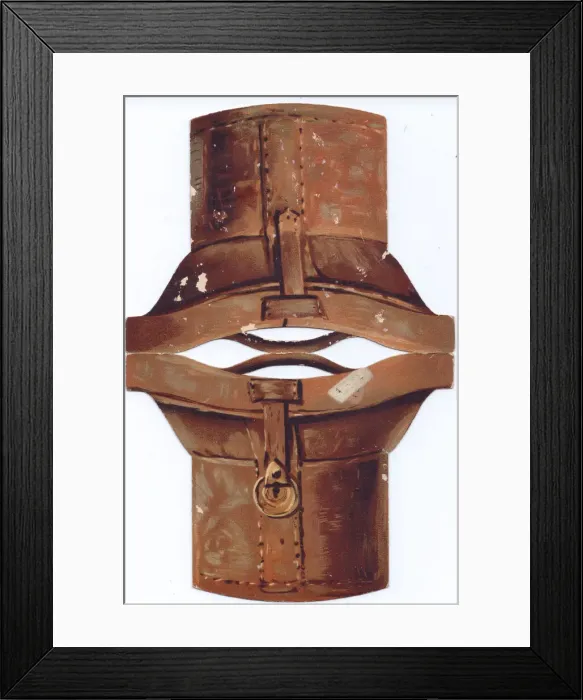 Framed Print : Greetings card in the shape of a leather hatbox Framed Print : Greetings card in the shape of a leather hatbox