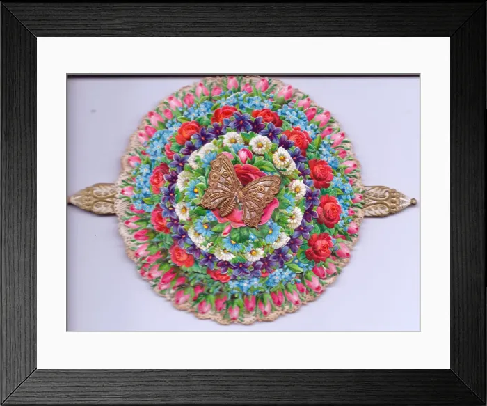 Framed Print : Assorted flowers on a circular greetings card Framed Print : Assorted flowers on a circular greetings card