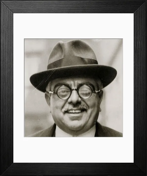 Framed Print : Sir Sultan Muhammed Shah, Aga Khan III Framed Print : Sir Sultan Muhammed Shah, Aga Khan III