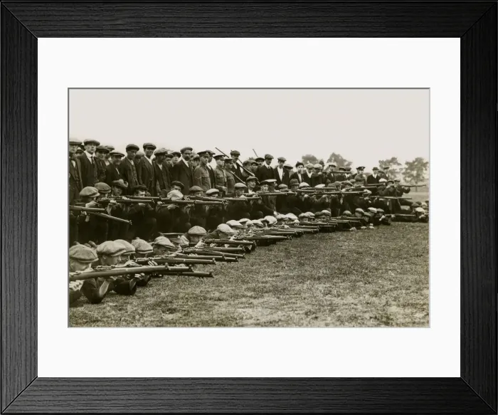 Framed Print : Army recruits at Lincoln Racecourse, WW1 Framed Print : Army recruits at Lincoln Racecourse, WW1