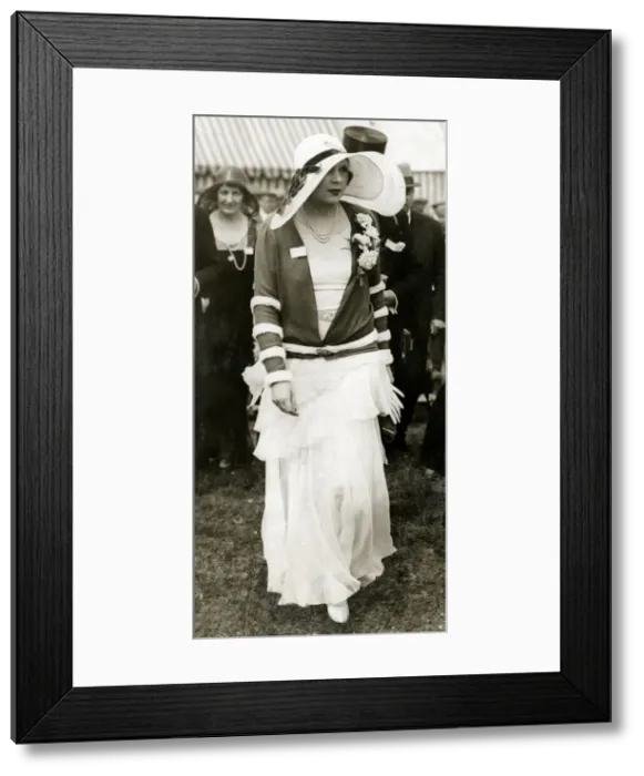 Framed Print : Barbara Cartland leaving Highland Brigade Enclosure, Ascot Framed Print : Barbara Cartland leaving Highland Brigade Enclosure, Ascot