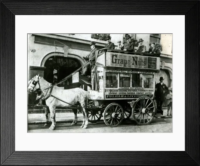 Framed Print : Horse-drawn bus, London Framed Print : Horse-drawn bus, London