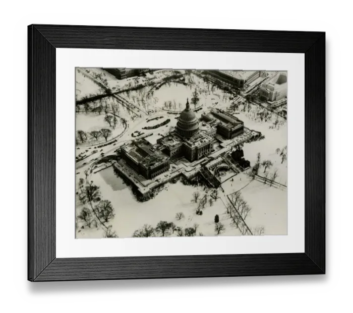 Framed Print : Capitol Building, Washington, USA, in the snow Framed Print : Capitol Building, Washington, USA, in the snow