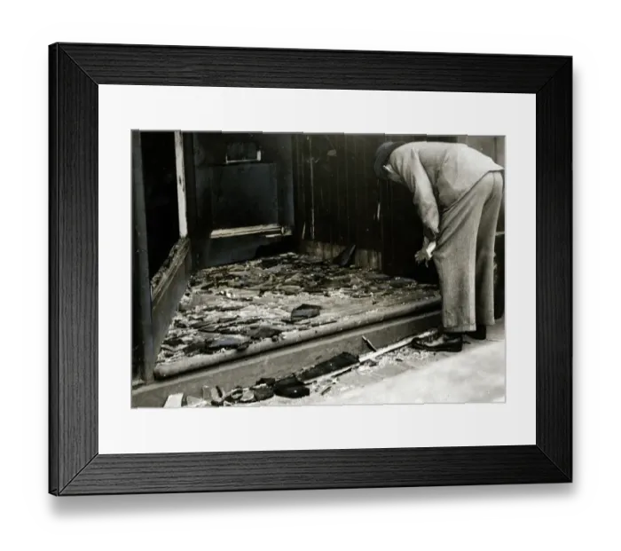 Framed Print : Bombed shop, London Road, Manchester Framed Print : Bombed shop, London Road, Manchester