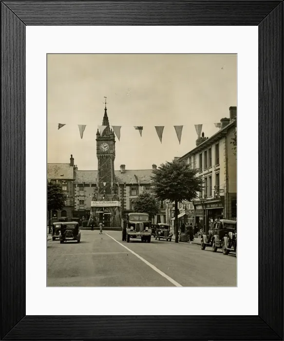 Framed Print : Princess Street, Machynlleth, widest street in North Wales