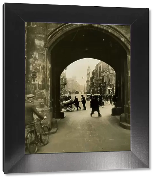 Street scene in Manchester, 1932