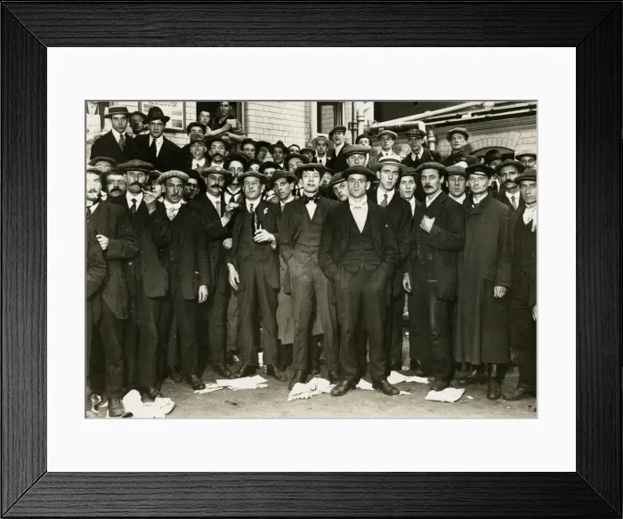 Framed Print : London motor drivers enlisted during WW1 Framed Print : London motor drivers enlisted during WW1
