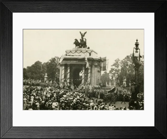Framed Print : Peace procession, Hyde Park Corner, London Framed Print : Peace procession, Hyde Park Corner, London