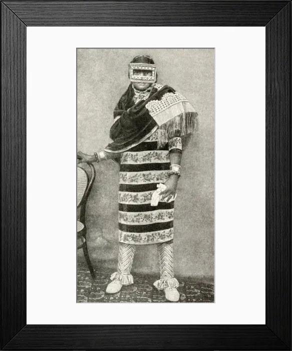 Framed Print : Woman of Zanzibar, Tanzania, East Africa Framed Print : Woman of Zanzibar, Tanzania, East Africa