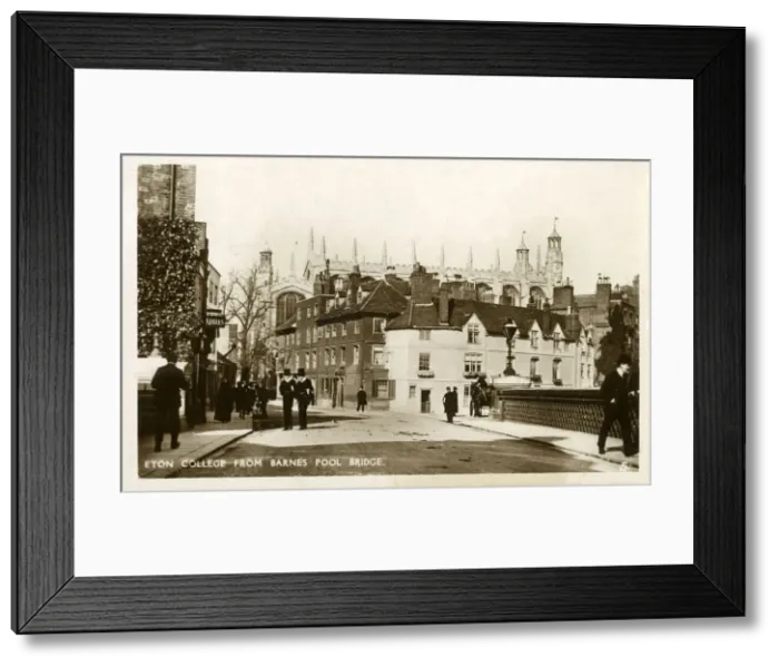 Framed Print : Eton College from Barnes Pool Bridge Framed Print : Eton College from Barnes Pool Bridge