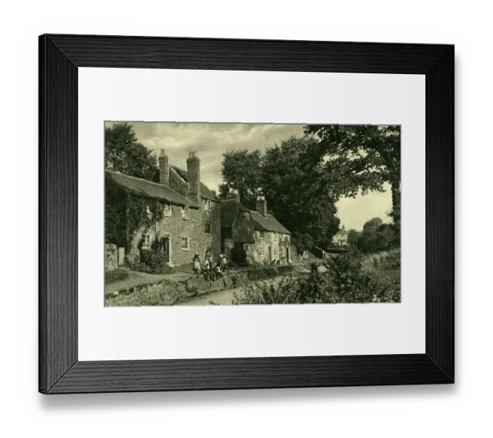 Framed Print : View of the Swan Inn, Fittleworth, West Sussex Framed Print : View of the Swan Inn, Fittleworth, West Sussex