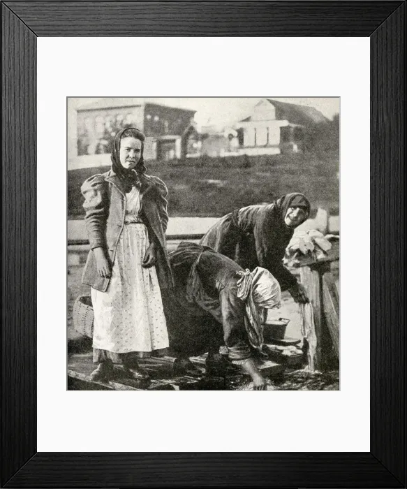 Framed Print : Peasant washerwomen at work, Republic of Estonia Framed Print : Peasant washerwomen at work, Republic of Estonia