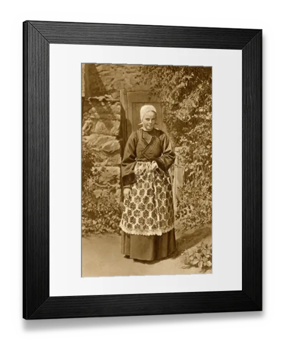 Framed Print : Breton woman at Douarnenez, Brittany, Northern France Framed Print : Breton woman at Douarnenez, Brittany, Northern France