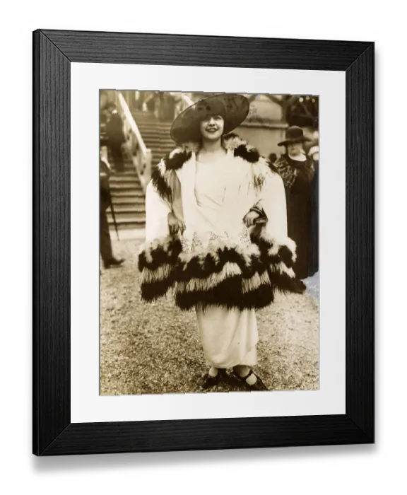 Framed Print : 1923 Fashion - Remarkable feather and fur-trimmed outfit Framed Print : 1923 Fashion - Remarkable feather and fur-trimmed outfit