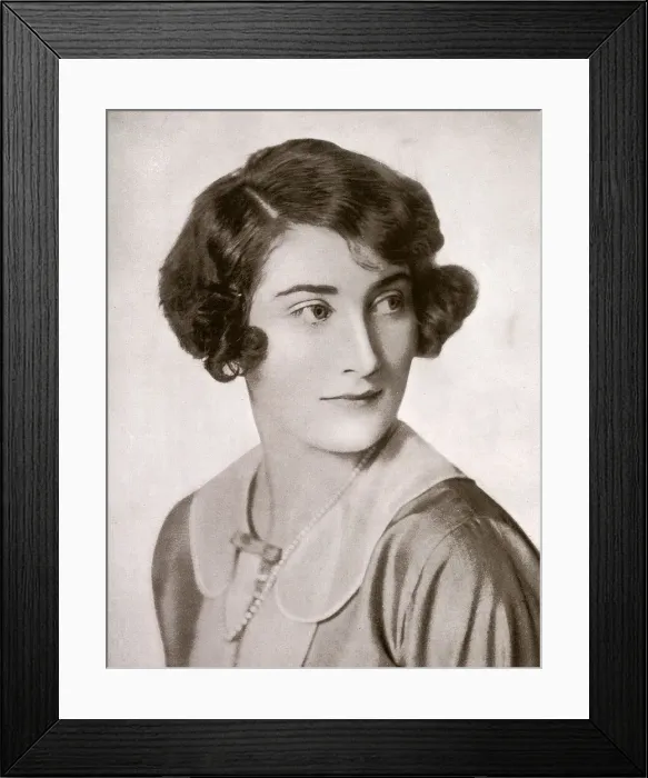 Framed Print : Lady Mary Scott by Madame Yevonde Framed Print : Lady Mary Scott by Madame Yevonde