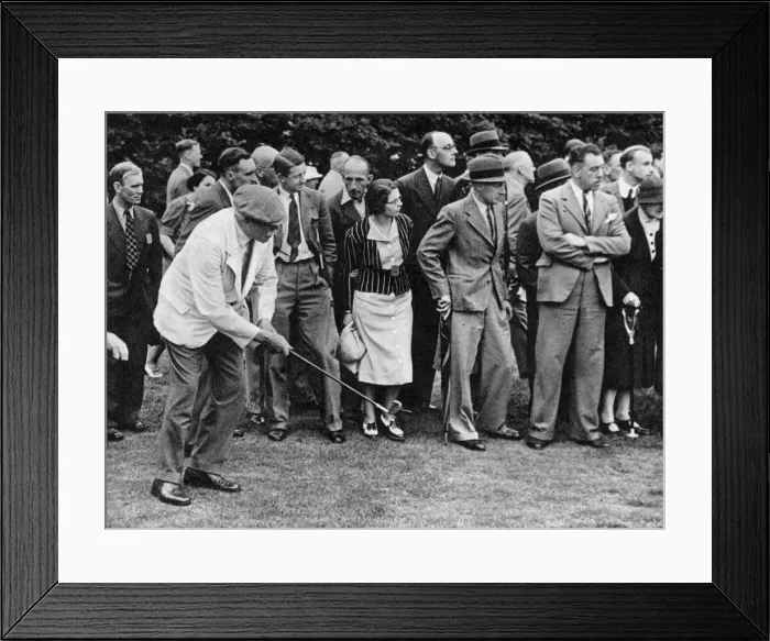 Framed Print : A Pitch-and-Run Shot - Golfer James Braid in Action Framed Print : A Pitch-and-Run Shot - Golfer James Braid in Action