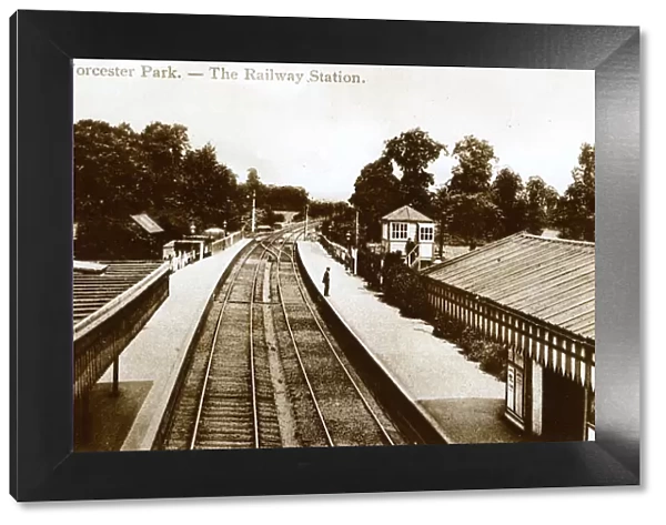 Worcester Park Railway Station, SW London (Surrey)
