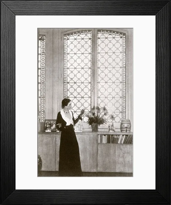 Framed Print : Gladys Calthrop Framed Print : Gladys Calthrop