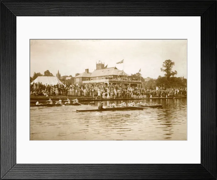 Framed Print : Evesham Rowing Club, Evesham, Worcestershire Framed Print : Evesham Rowing Club, Evesham, Worcestershire