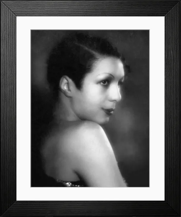 Framed Print : Evelyn Dove Framed Print : Evelyn Dove