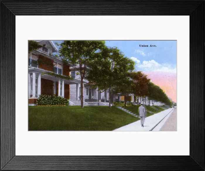 Framed Print : Union Avenue, Memphis, Tennessee, USA Framed Print : Union Avenue, Memphis, Tennessee, USA