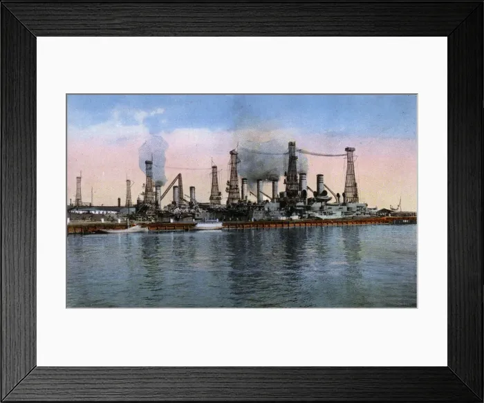 Framed Print : Waterfront and Navy Yard, Portsmouth, Virginia, USA Framed Print : Waterfront and Navy Yard, Portsmouth, Virginia, USA