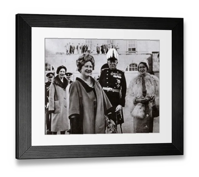 Framed Print : The Queen Mother at Hillsborough with the Governor General Framed Print : The Queen Mother at Hillsborough with the Governor General