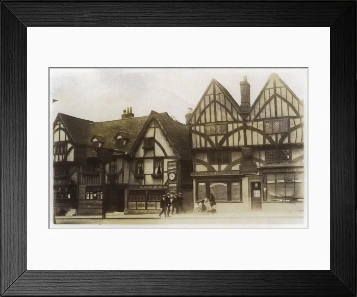 Framed Print : Ye Olde Chequers Inn, Tonbridge, Kent Framed Print : Ye Olde Chequers Inn, Tonbridge, Kent