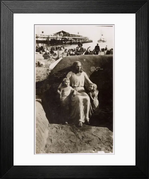 Framed Print : Sand sculpture of Jesus, Bournemouth, Hampshire Framed Print : Sand sculpture of Jesus, Bournemouth, Hampshire