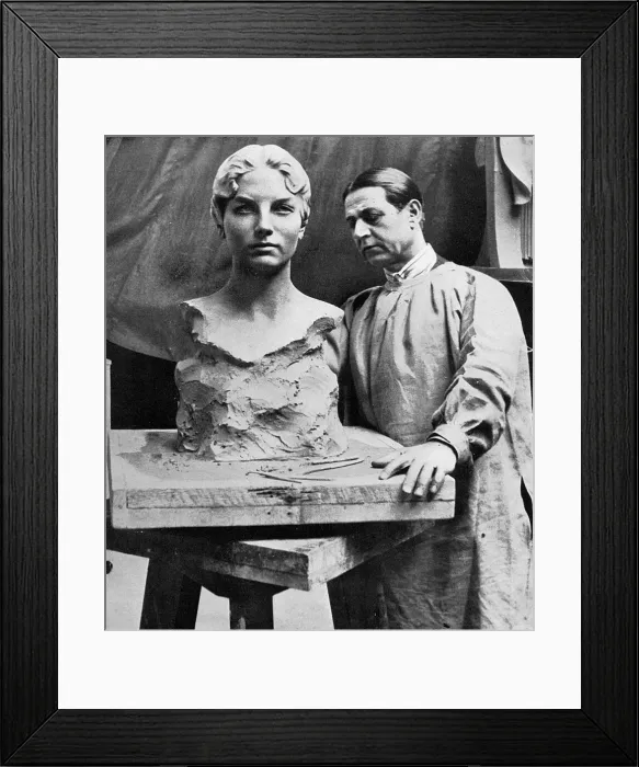 Framed Print : Haig Paitgan sculpting Helen Wills Moody Framed Print : Haig Paitgan sculpting Helen Wills Moody