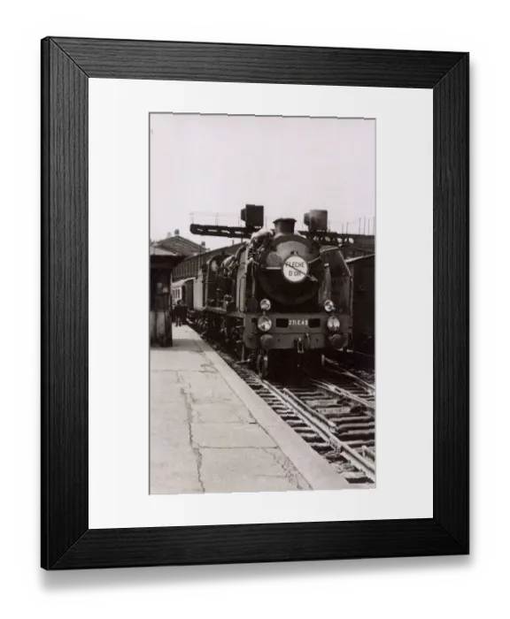 Framed Print : Fleche d Or (Golden Arrow), French locomotive, France Framed Print : Fleche d Or (Golden Arrow), French locomotive, France