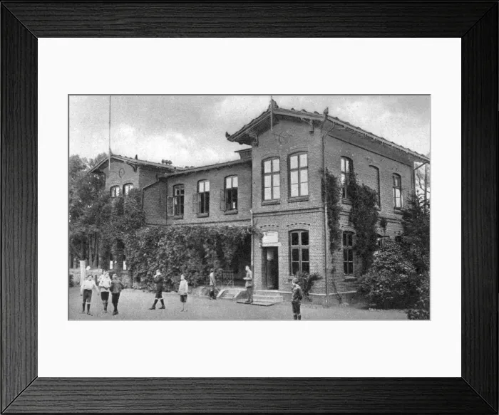 Framed Print : The Rauhe Haus, Hamburg Framed Print : The Rauhe Haus, Hamburg