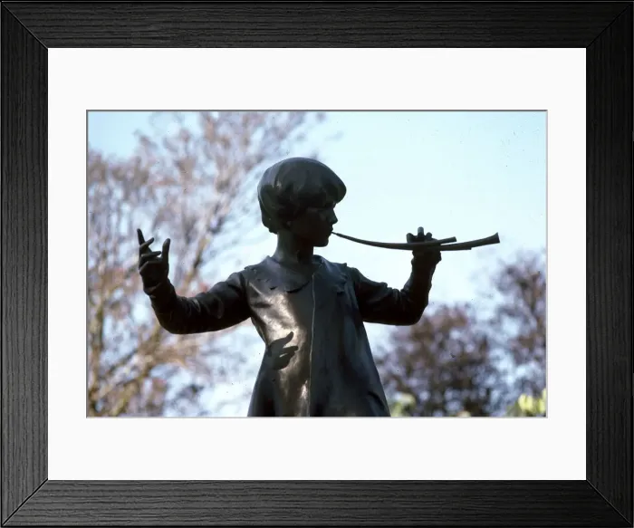 Framed Print : Statue of Peter Pan (detail) - Kensington Gardens Framed Print : Statue of Peter Pan (detail) - Kensington Gardens