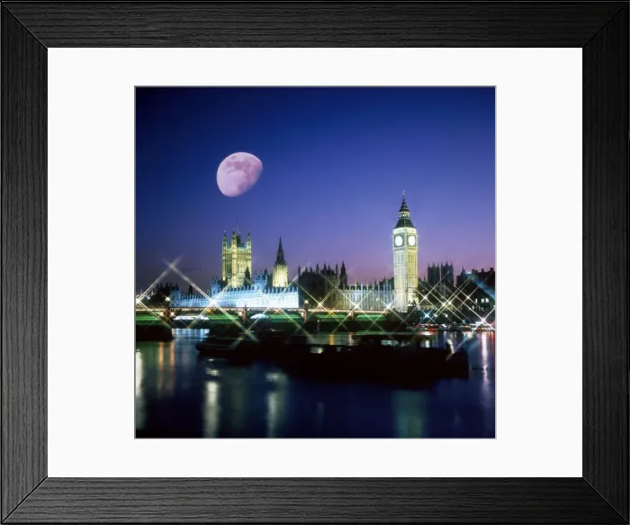 Framed Print : The Houses of Parliament, Westminster at night with Moon Framed Print : The Houses of Parliament, Westminster at night with Moon