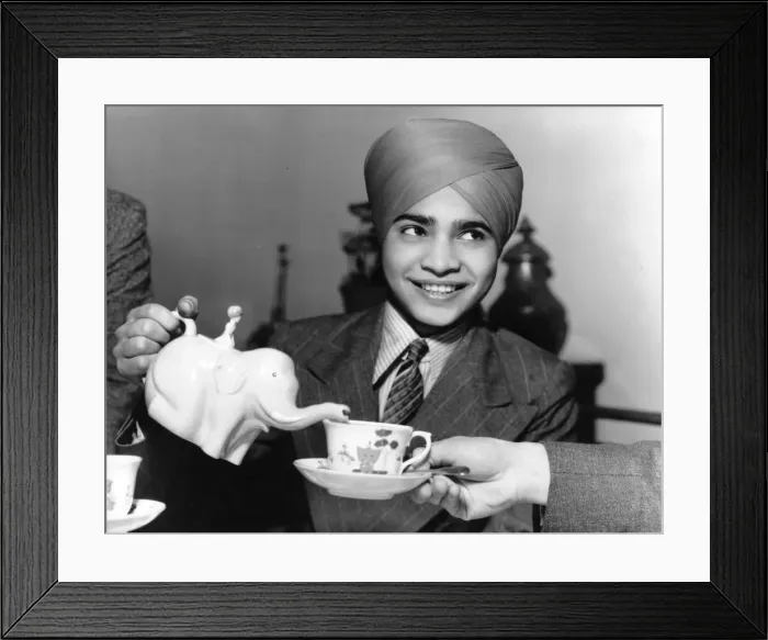 Framed Print : Sabu. Sabu (1924-1963) child star of British films of the late 1930s Framed Print : Sabu. Sabu (1924-1963) child star of British films of the late 1930s