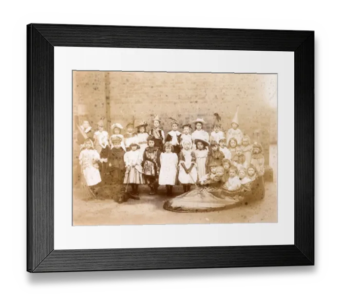 Framed Print : Children in fancy dress - old woman who lived in shoe