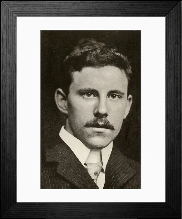 Framed Print : V Fs Woodward, footballer, Tottenham Hotspur and England Framed Print : V Fs Woodward, footballer, Tottenham Hotspur and England