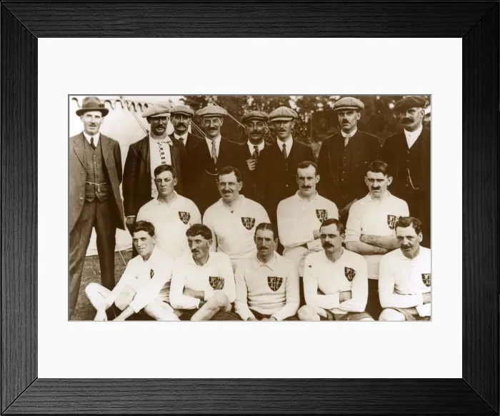 Framed Print : Group photo, Worcester Park Athletics Club, SW London Framed Print : Group photo, Worcester Park Athletics Club, SW London