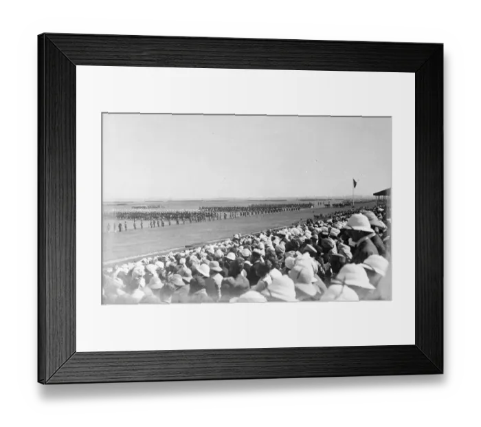 Framed Print : Crowds of people at the Coronation Durbar, Delhi, India Framed Print : Crowds of people at the Coronation Durbar, Delhi, India