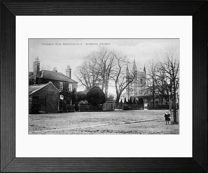 Framed Print : Windsor End, Beaconsfield, Buckinghamshire Framed Print : Windsor End, Beaconsfield, Buckinghamshire