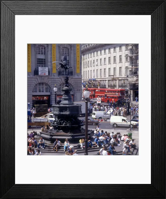 Framed Print : Piccadilly Circus, London Framed Print : Piccadilly Circus, London