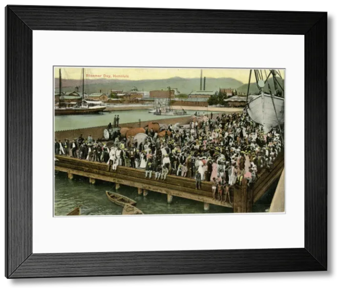 Framed Print : Steamer day in Honolulu, Hawaii, USA Framed Print : Steamer day in Honolulu, Hawaii, USA