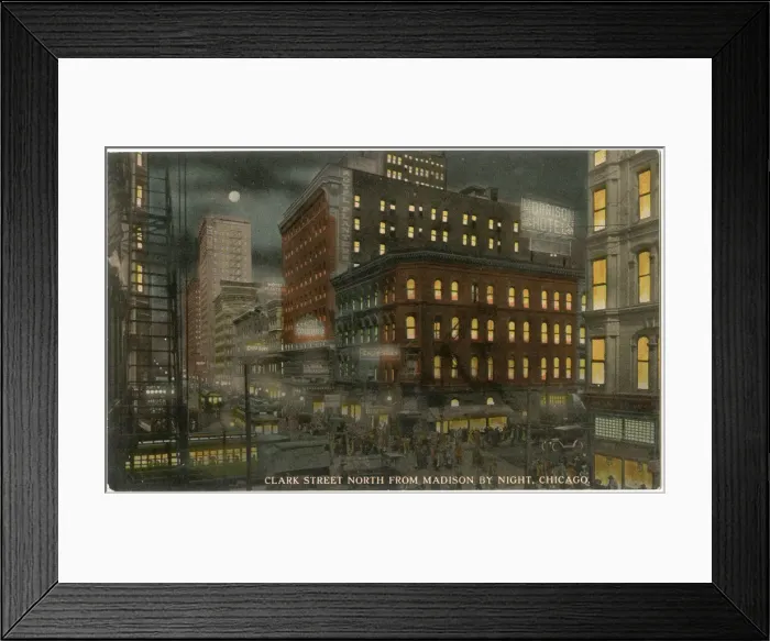 Framed Print : Night view of Clark Street, Chicago, USA Framed Print : Night view of Clark Street, Chicago, USA