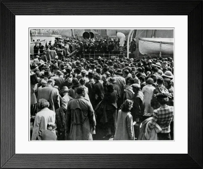 Framed Print : Outbreak of WWII English tourists at Dieppe Framed Print : Outbreak of WWII English tourists at Dieppe