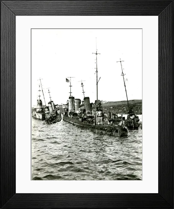 Framed Print : Scuttling of German Fleet, Scapa Flow, 21 June 1919 Framed Print : Scuttling of German Fleet, Scapa Flow, 21 June 1919