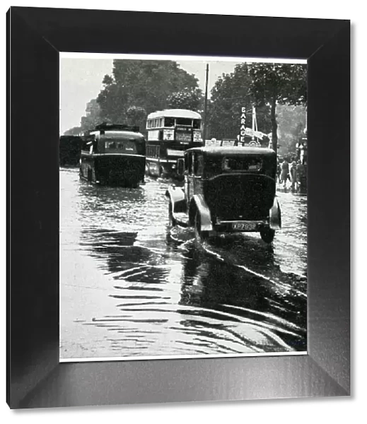 Heatwave floods London 1932