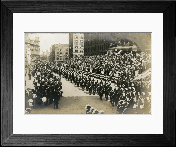 Framed Print : Parade in Clinton Square, Syracuse, New York State, USA Framed Print : Parade in Clinton Square, Syracuse, New York State, USA