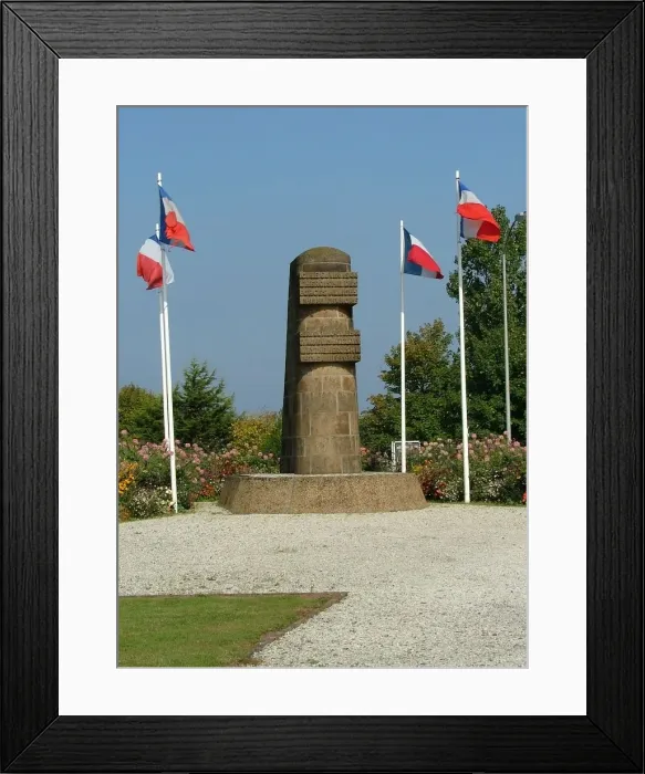 Framed Print : Com Deb Sig Liberation Memorial, Oistreham Framed Print : Com Deb Sig Liberation Memorial, Oistreham