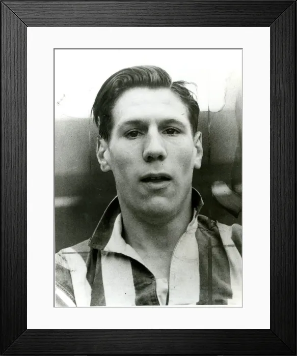 Framed Print : Len Shackleton, English footballer Framed Print : Len Shackleton, English footballer